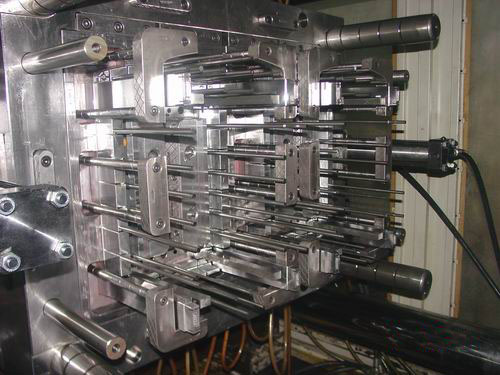 plastic injection mould